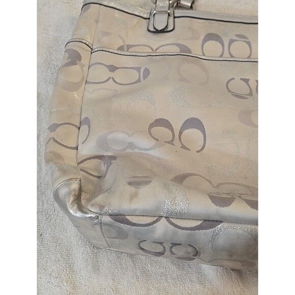 Coach Gallery Optic Silver Metalic Signature Tote Shoulder Handbag - Picture 9 of 12